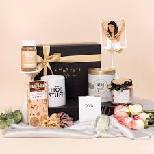 GIFT HAMPER FOR HER (TIC TAC TOE, SUGAR POP, SCRUNCHIE, WET WIPES)